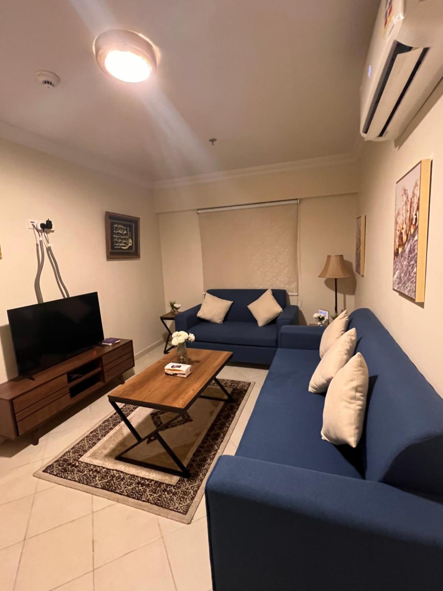 مفروشة Apartment *