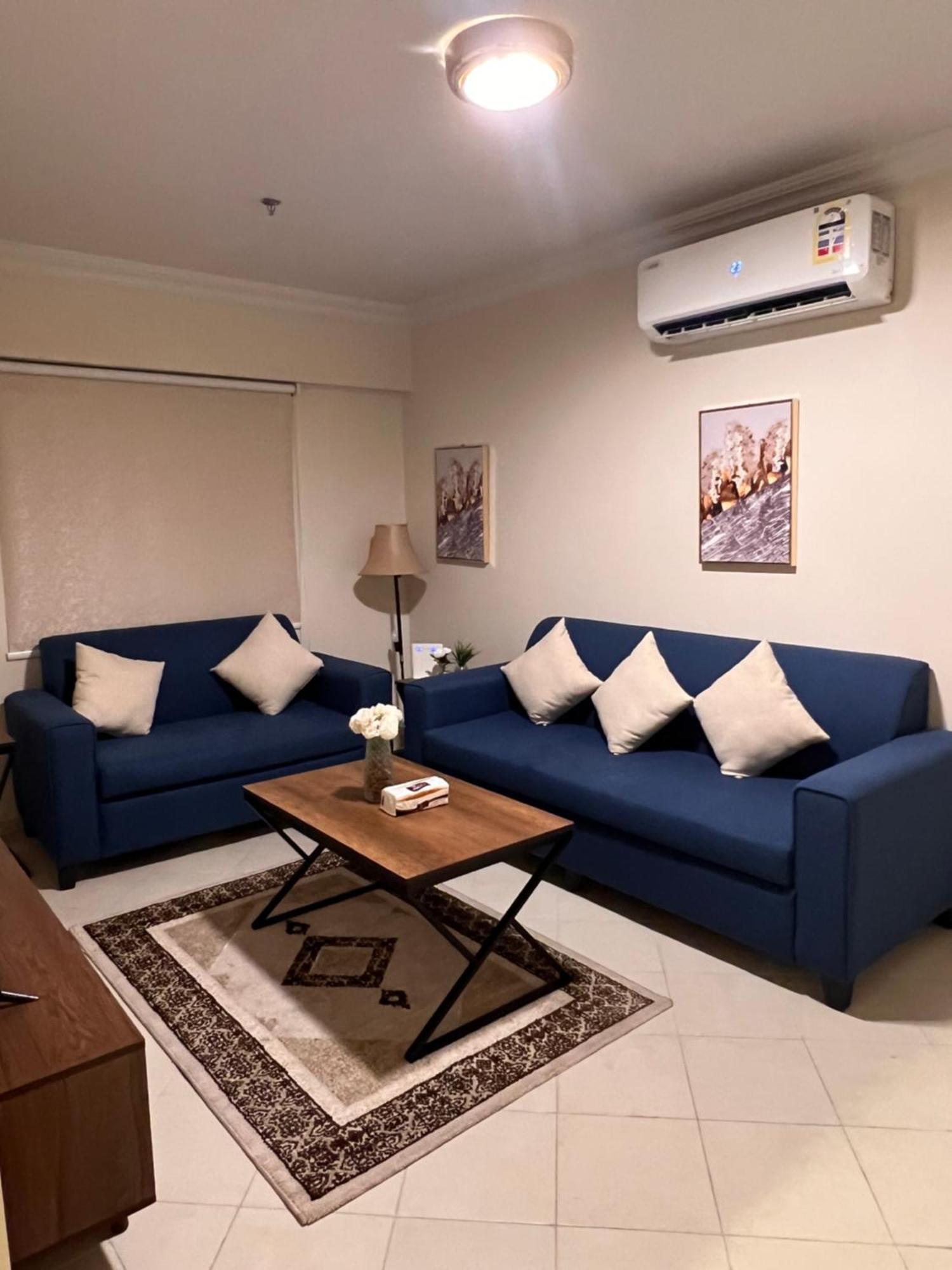 مفروشة Apartment *